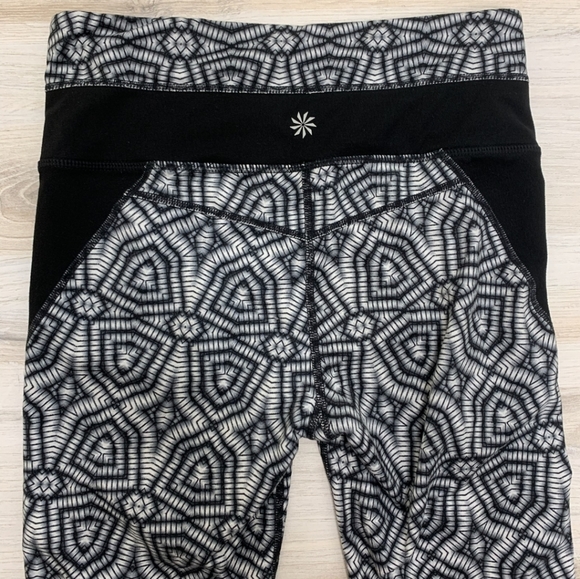Athleta Printed Cropped Leggings - Picture 3 of 5